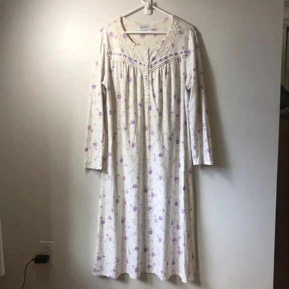 Lanz of Salzburg Nightgown cotton polyester blend floral Cottage Country Cabin - Picture 1 of 6